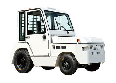 Vier Seat Diesel Slepentractor 32 Ton de Tractor van het Luchthavenslepen Hoge het Werk Efficiency